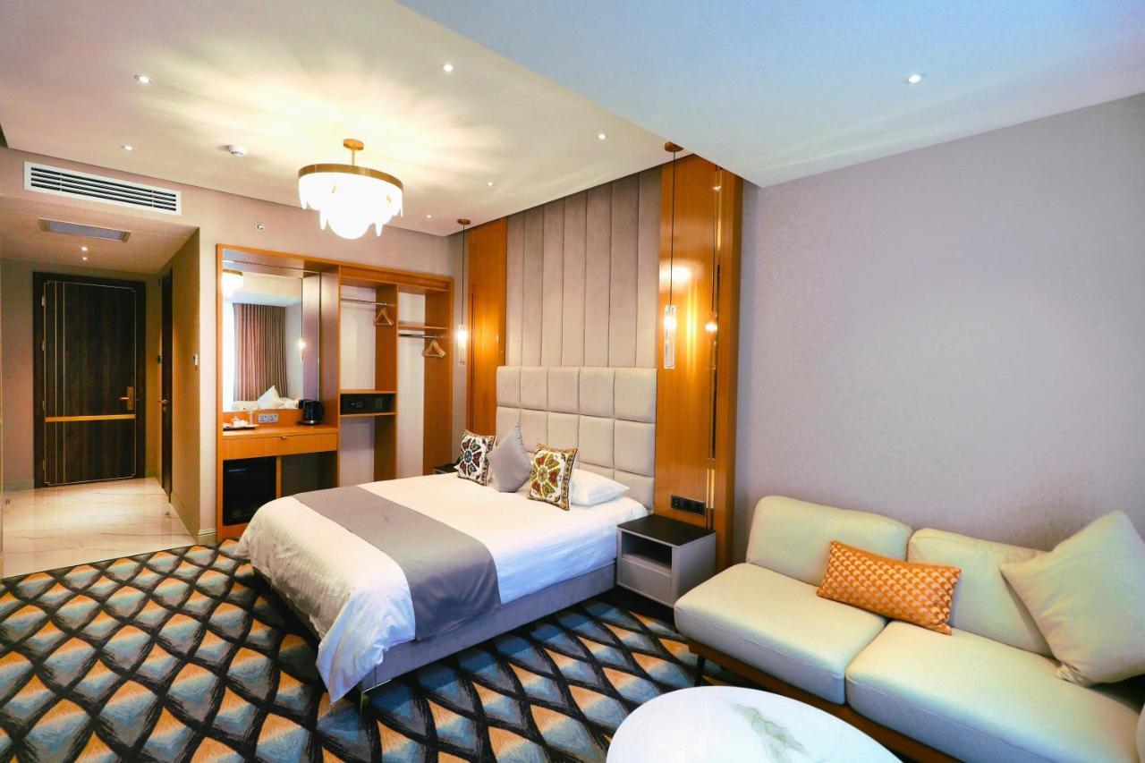 The Rumi Hotel & Residences Duşanbe Dış mekan fotoğraf