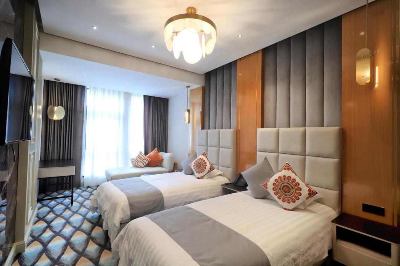 The Rumi Hotel & Residences Duşanbe Dış mekan fotoğraf